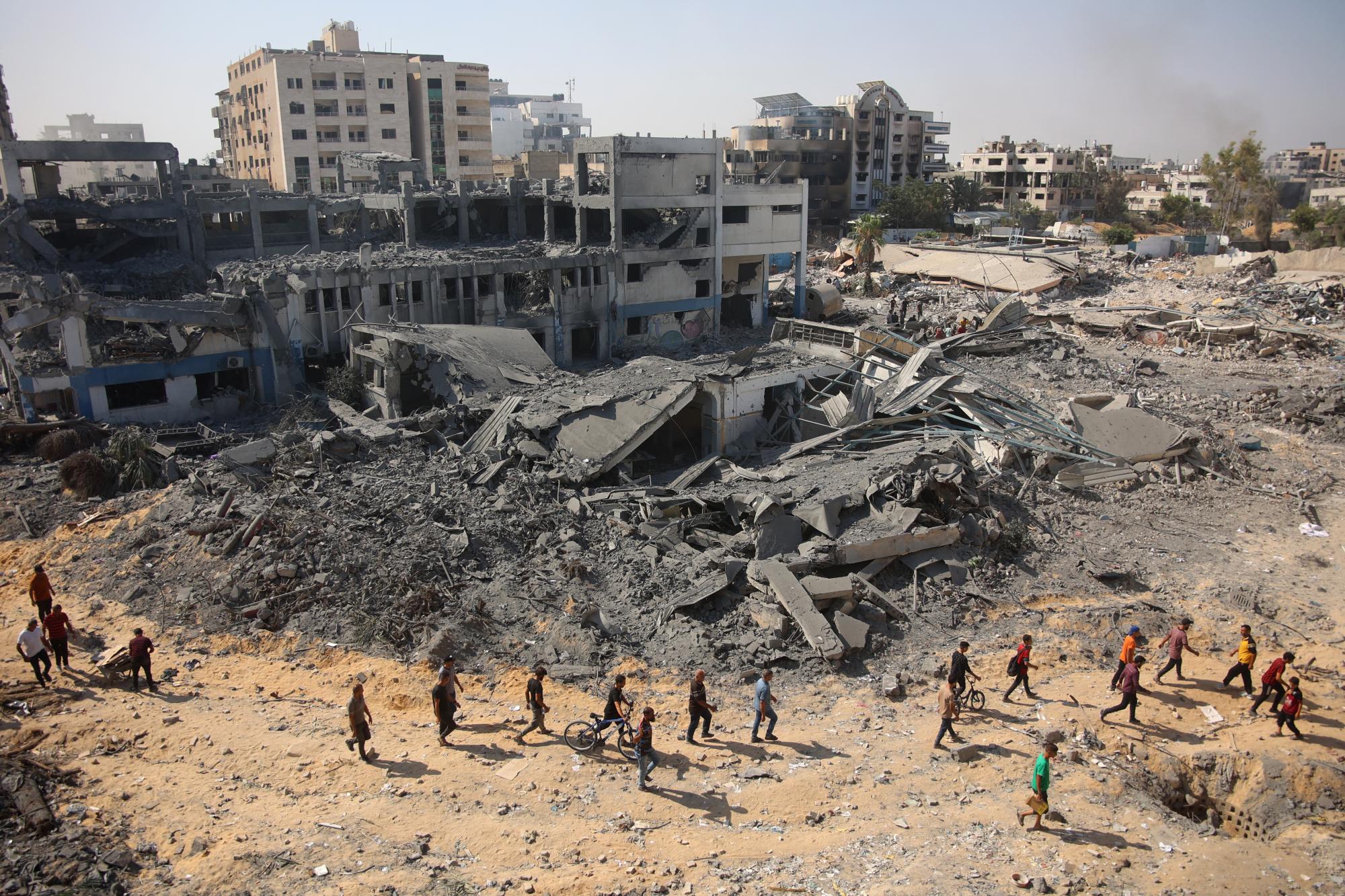 AFP Al menos 71 muertos en un ataque en un campo de desplazados en Gaza, según ministerio de Salud