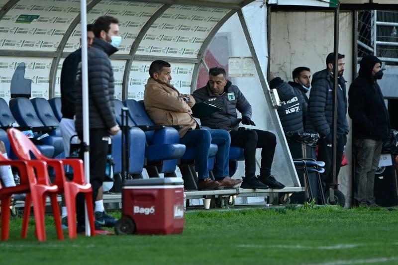Jorge Aravena está viviendo un momento complicado en Deportes Temuco. Imagen: Agencia Uno.