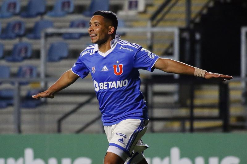 El festejo de Cristián Palacios en su segundo gol de la U en el Clásico Universitario
