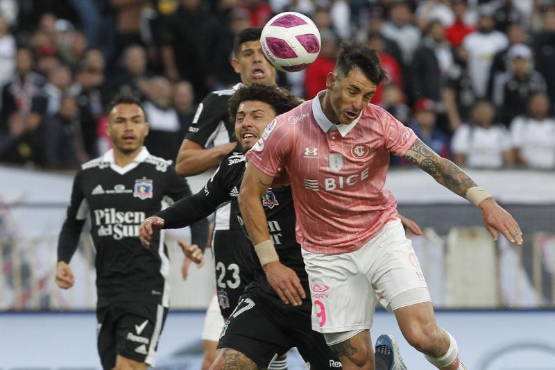 Maximiliano Falcon y la férrea marca sobre Fernando Zampedri en el Clásico entre Colo Colo y la UC
