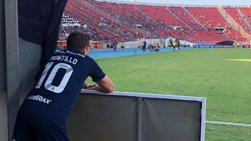 Montillo dejó el fútbol en el Estadio Nacional (Foto: @mircko_penha17)