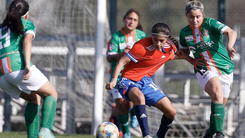 La Roja femenina Sub-17 en uno de sus últimos amistosos