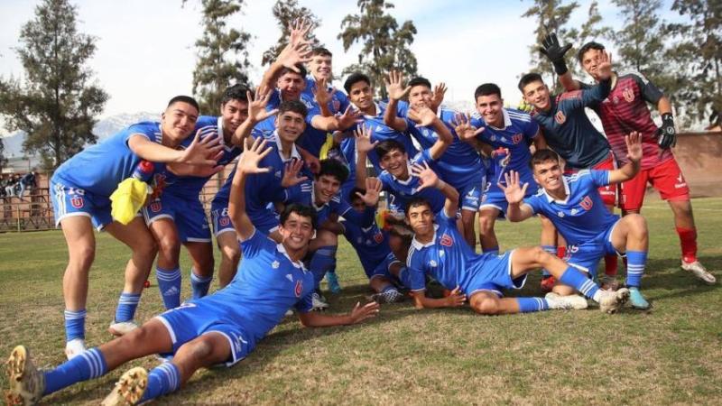 La U sub 17 aplastó a Colo Colo y pasó a los cuartos de final en el Fútbol Joven