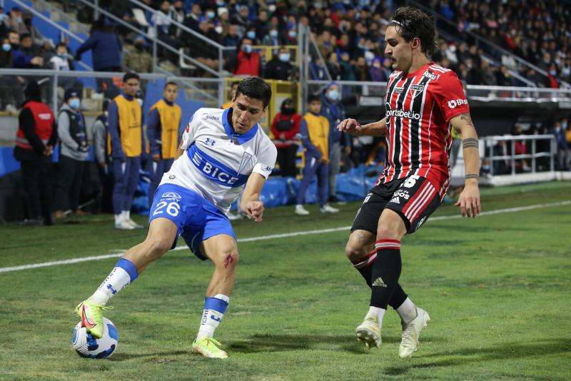 Universidad Católica perdió con Sao Paulo en San Carlos de Apoquindo. Imagen: Agencia Uno.