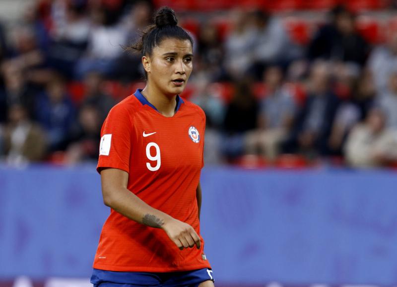 María José Urrutia, delantera de la Roja.