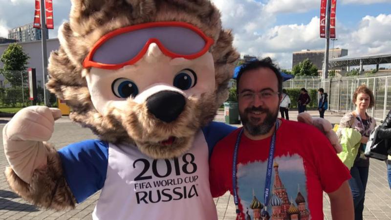 José Marino es el presidente de la Corporación Unión Española y además, curador del Musel del Deporte