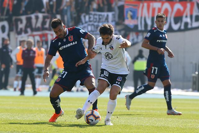 Jorge Valdivia enfrentando a la U.