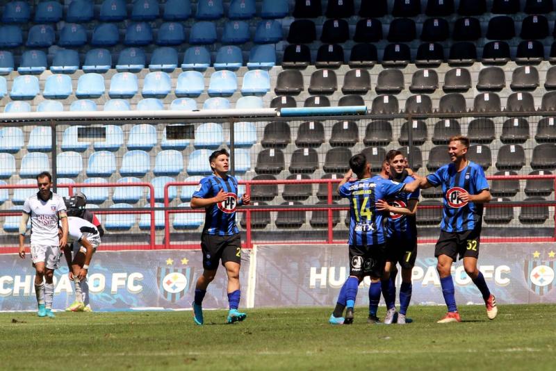 Huachipato venció a Colo Colo durante la primera rueda. Imagen: Agencia Uno.