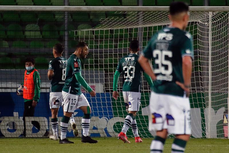 Santiago Wanderers estaría descendiendo a Segunda División Profesional. Imagen: Agencia Uno.