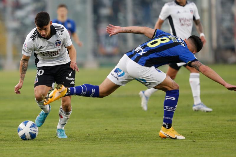 Colo Colo derrotó por la cuenta mínima a Huachipato en el Monumental