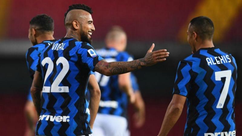 Sánchez y Vidal, representados por Felicevich, en el Inter de Milán.