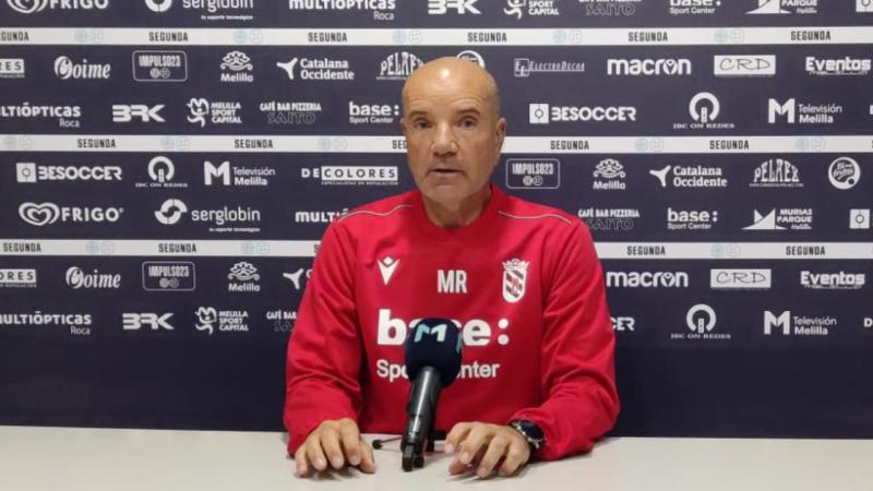 Miguel Rivera fue DT del nievo refuerzo de Santiago Wanderers Iker Hernández (Foto: UD: Meliila)