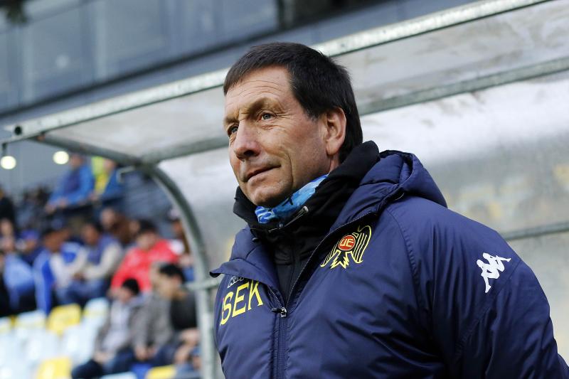 Fernando Díaz en la banca de Unión Española