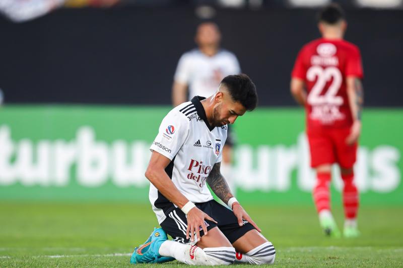 Colo Colo podría sufrir la baja de Juan Martín Lucero por lesión