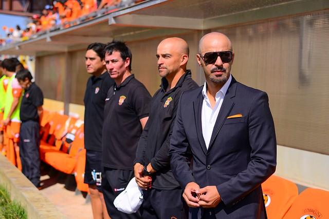 Marco Antonio Figueroa dirigiendo a Cobreloa.