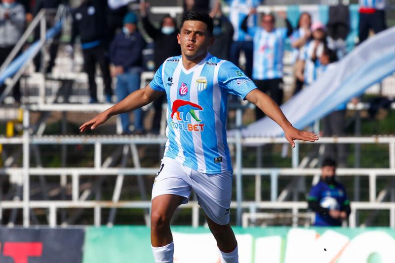 Magallanes festeja en Primera B - Photosport