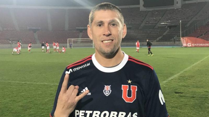 Héctor 'Galleta' Suazo está preocupado con el presente de Universidad de Chile.