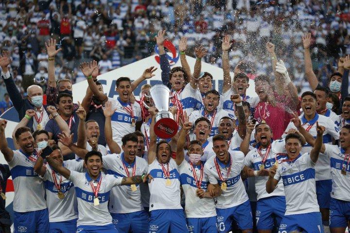 La UC ha dado 5 vueltas olímpicas en San Carlos de Apoquindo.