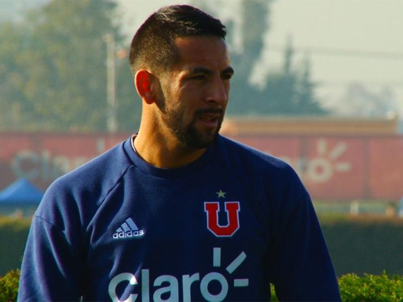 Mauricio Isla había confesado sus ganas de jugar por la U en Chile.