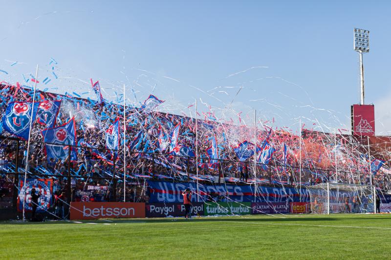 Así lucía el estadio Santa Laura en el Clásico Universitario (Agencia Uno)