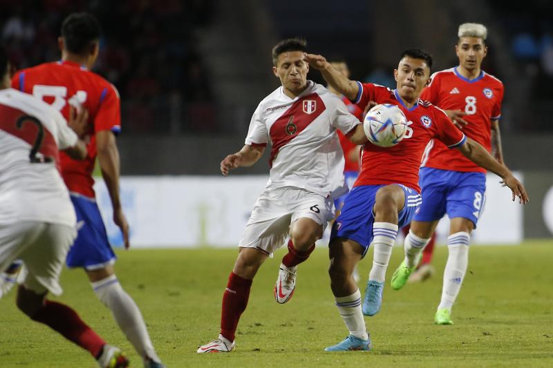 Vicente Pizarro con la Roja Sub 23