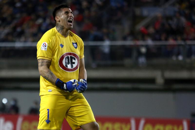 Yerko Urra fue la gran figura en Huachipato durante los lanzamientos penales.