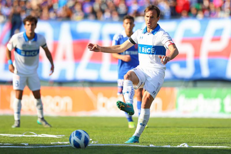 José Pedro Fuenzalida se despide de Universidad Católica.