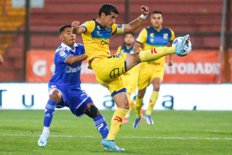 Universidad de Chile y Everton empataron en el estadio Santa Laura. Imagen: Agencia Uno.