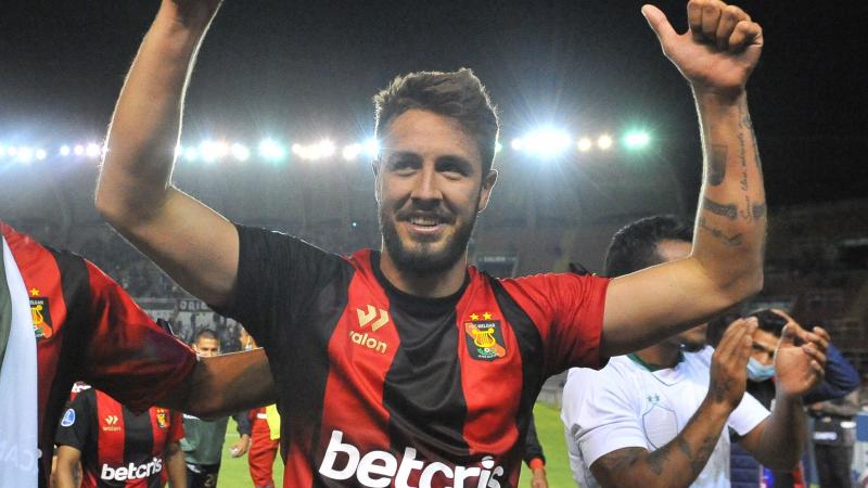 Alec Deneumostier suena como posible refuerzo para la U.