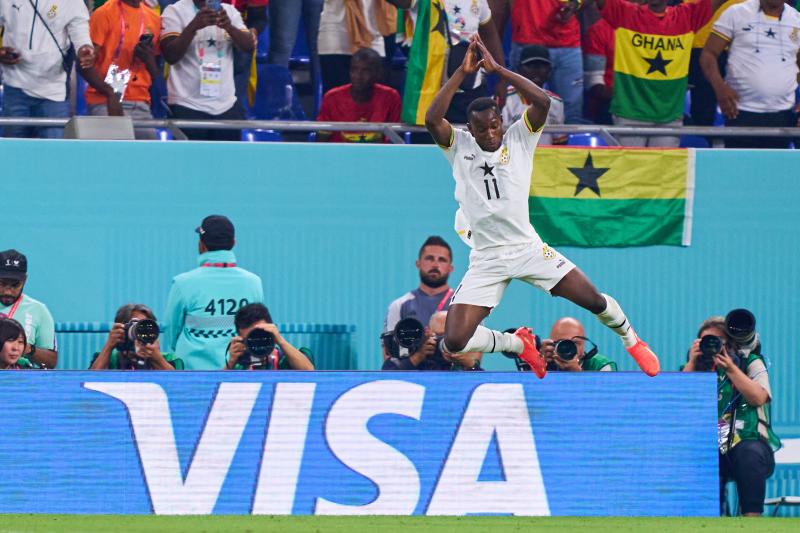 Osman Bukari celebró imitando el festejo de Cristiano Ronaldo.