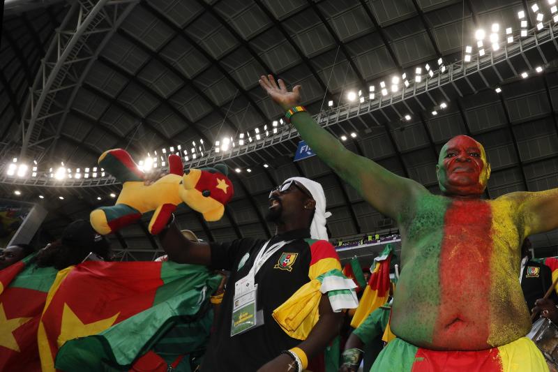Camerún vs. Serbia - Photosport.
