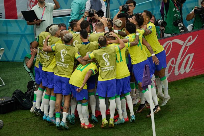 Los brasileños festejaron en su debut ante Serbia. Imagen: Photosport.