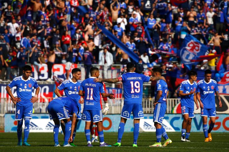 La estadía de Sartor al mando de la U ha estado llena de complicaciones.