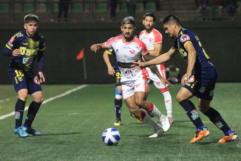 Deportes Copiapó dominó el partido de principio a fin y ahora va por el ascenso