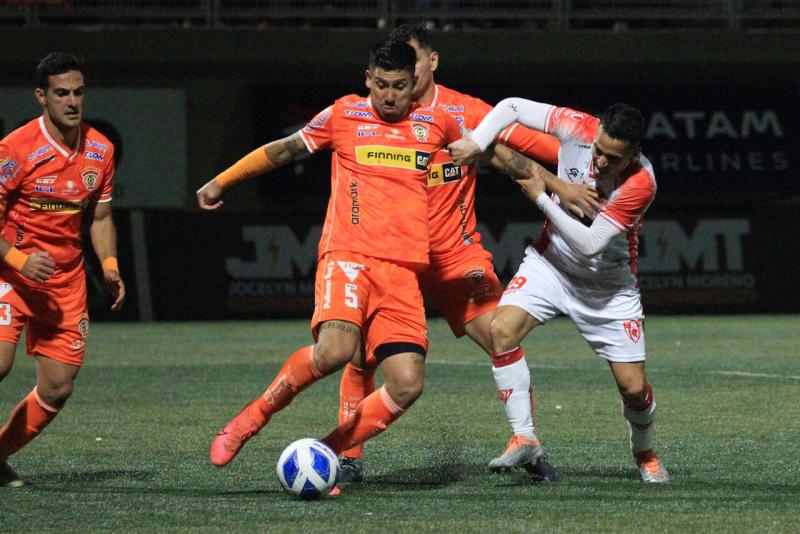 Rodolfo González rechazó una propuesta millonaria de Colo Colo. Imagen: Agencia Uno.