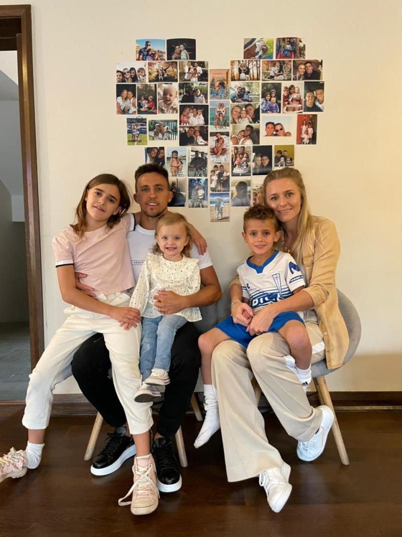 Diego Buonanotte junto a su familia, quienes también se hicieron hinchas de la UC.