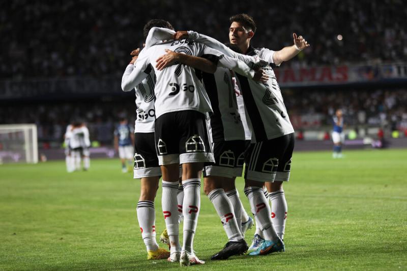 Colo Colo aplastó a Real Betis de Manuel Pellegrini en Concepción