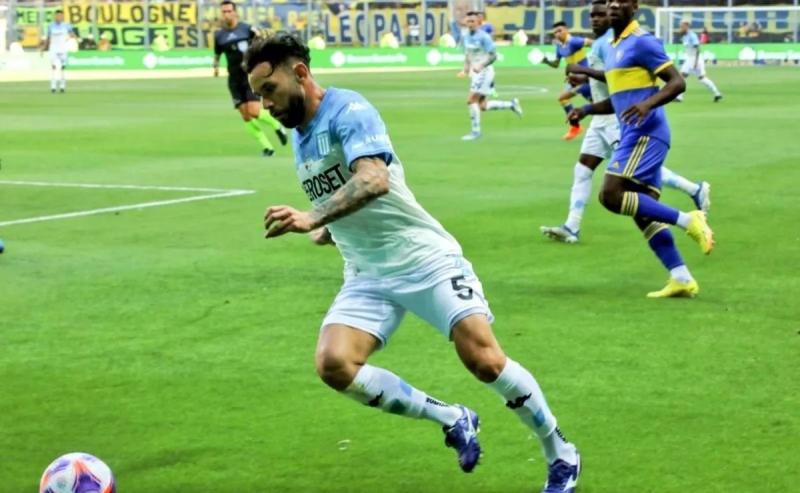 Eugenio Mena fue campeón con Racing del Trofeo de Campeones y ahora se acerca a la UC