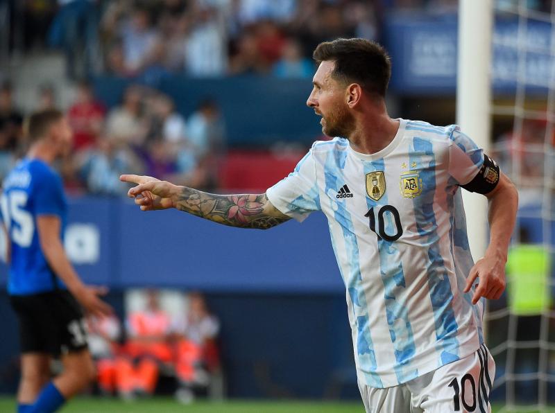 Lionel Messi podría debutar este martes junto a Argentina en el Mundial Catar 2022.