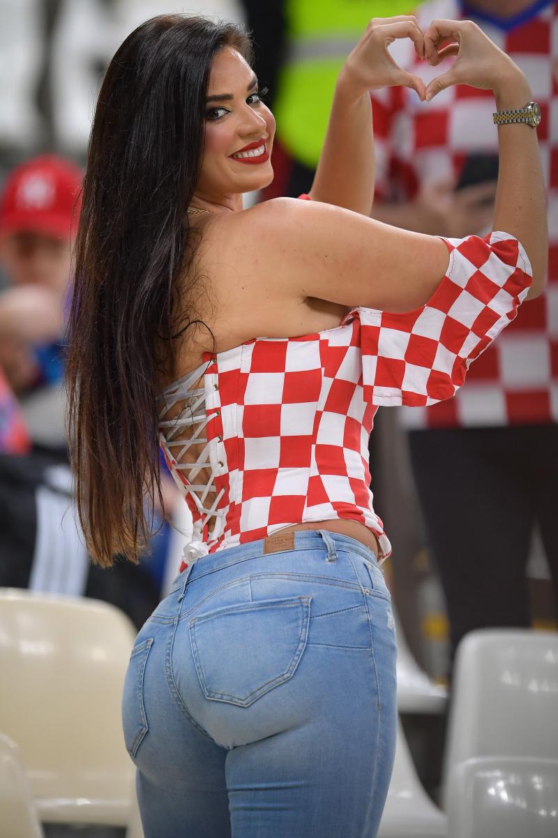 Ivana Knoll en la semifinal entre Croacia y Argentina - Photosport