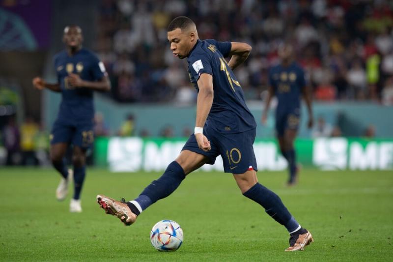 Kylian Mbappé lucha por ser el goleador del Mundial Catar 2022. Imagen: Photosport.