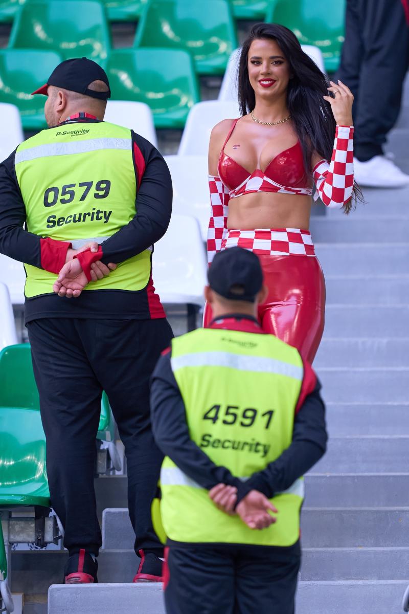 Ivana Knoll volvió a desafíar las normas en Catar. (Photosport)