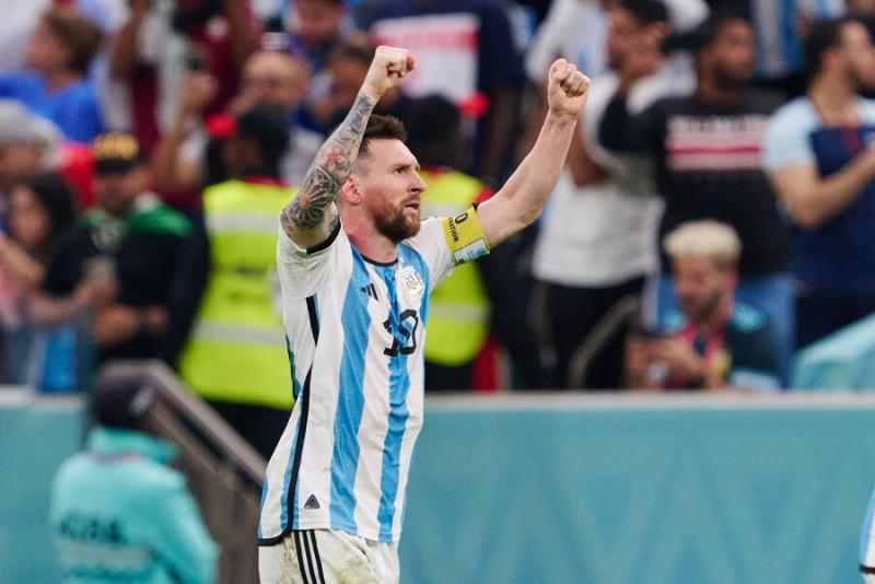 Argentina derrotó a Países Bajos y se medirá ante Croacia en las semifinales del Mundial Catar 2022. Crédito: Photosport.