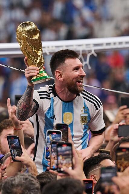 La camiseta de Lionel Messi se encuentra agotada en Chile. Imagen: AFP.