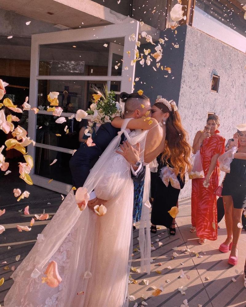 Esta es la postal que Paula Arnold y Francisco Sierralta compartieron en sus redes sociales (Vía Instagram)