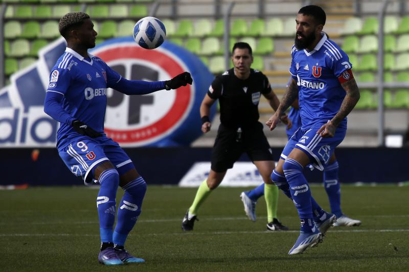 Junior Fernandes y Ronnie Fernández en la temporada 2022 defendiendo a la U (Aton)