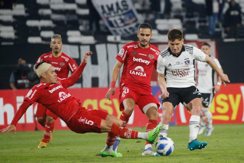 Colo Colo y Ñublense esperan rivales en la fase de grupos de la Copa Libertadores 2023. Crédito: Photosport.