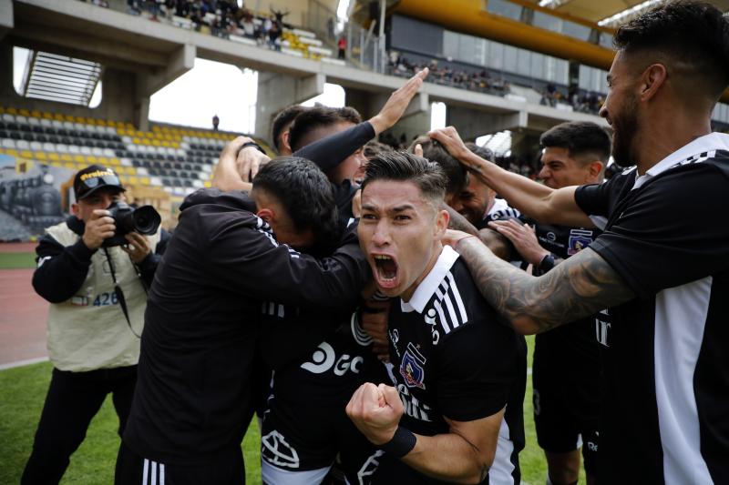 Óscar Opazo estaría a una firma de dejar Colo Colo (Photosport).