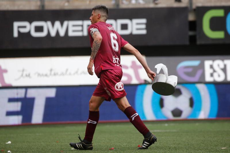 Rodrigo Brito analiza el retiro. Crédito: Photosport.