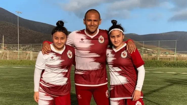 Las gemelas Suazo siguen los pasos de su padre Humberto, en un caso de 'nepo babys' del fútbol chileno